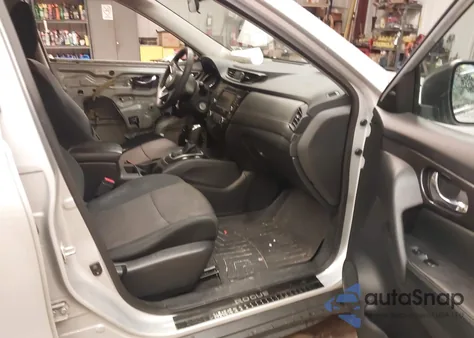 2018 Nissan Rogue S z USA, uszkodzony, nr VIN 5N1AT2MV7JC785707